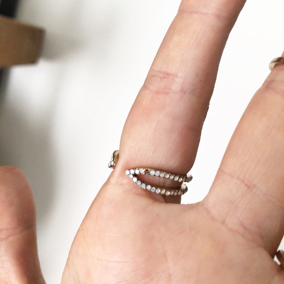 Express size 6 gold stackable ring set - Picture 3 of 5